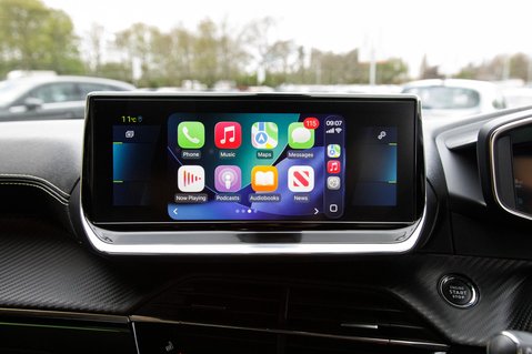 Peugeot 208 GT PREMIUM 32