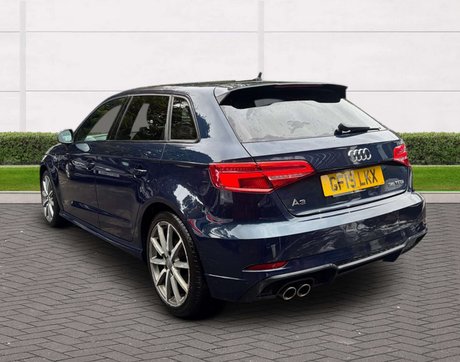 Audi A3 1.5 A3 Sportback 35 TFSI Black Edition Semi-Auto 5dr 5