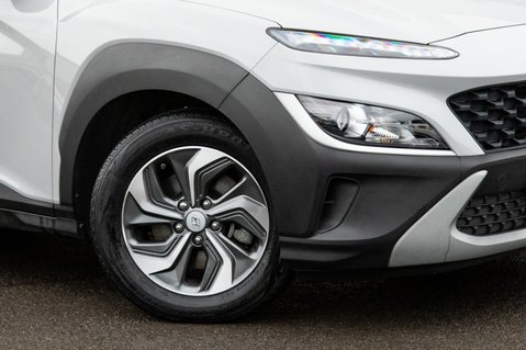 Hyundai KONA GDI SE CONNECT 11