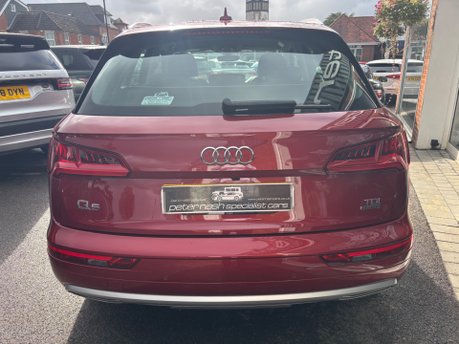 Audi Q5 2.0 TDI Sport SUV 5dr Diesel S Tronic quattro Euro 6 (s/s) (190 ps) 14