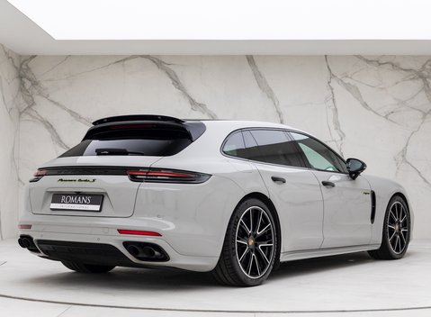 Porsche Panamera Turbo S E-Hybrid Sport Turismo 7