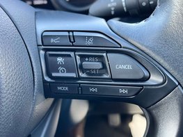 Toyota Yaris 1.5 Yaris Dynamic HEV CVT 5dr 55