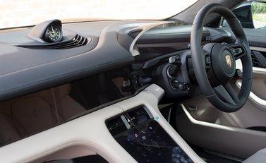 Porsche Taycan Turbo 17