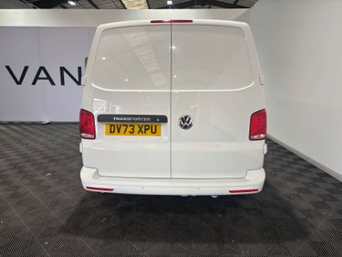 Volkswagen Transporter T28 Highline SWB TDI 2.0 150ps AUTO 3