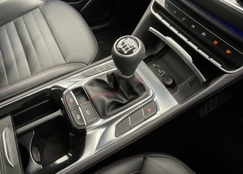 MG HS 1.5 T-GDI EXCLUSIVE 20