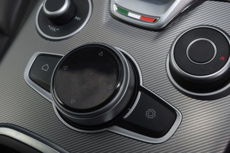 Alfa Romeo Stelvio TB SPRINT 33