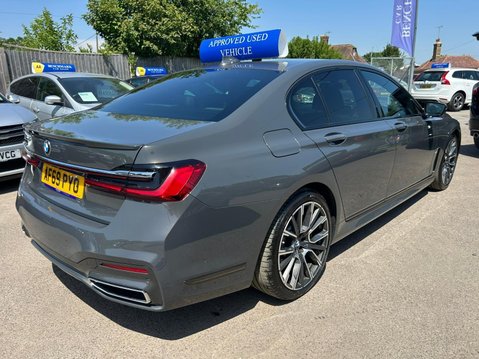 BMW 7 Series 3.0 740d M Sport Auto xDrive Euro 6 (s/s) 4dr 7