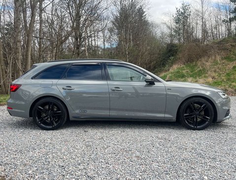 Audi A4 1.4 A4 Black Edition TFSI 5dr 3