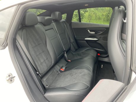 Mercedes-Benz EQE EQE 300 AMG Line Premium Auto Electric 89KWH PAN ROOF/MEMORY SEATS/SAT NAV 25