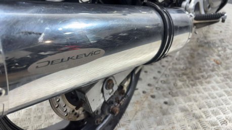 Suzuki GSX GSX750F 2000 31K RUNNING SPARES OR REPAIR PROJECT BIKE 750CC SPORTS TOURER 27