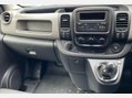 Renault Trafic 1.6 dCi 27 Business SWB Standard Roof Euro 6 5dr 26