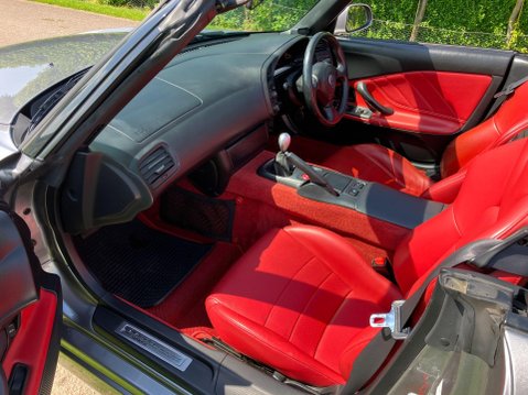 Honda S2000 2.0 Roadster 2dr 6