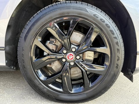 Jaguar I-Pace 400 90kWh HSE Black SUV 5dr Electric Auto 4WD (400 ps) 14
