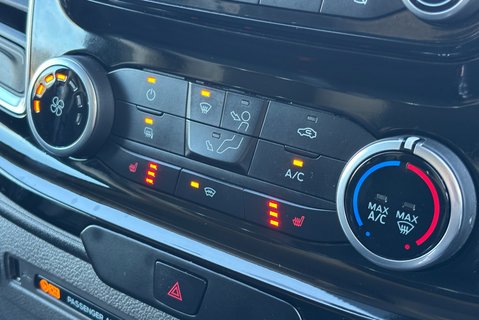 Ford Transit Custom 280 L1 130 ps Limited Panel Van 18