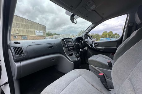 Hyundai I800 2.5 CRDi SE MPV 5dr Diesel Manual Euro 6 (136 ps) 15
