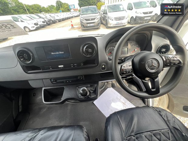 Mercedes-Benz Sprinter MWB L2H3 High Roof CDi FWD Cruise Control EURO 6 NO VAT 26