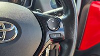 Toyota Aygo 1.0 VVT-i x-play Hatchback 5dr Petrol x-shift Euro 6 (Safety Sense) (71 ps) 35