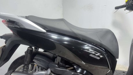 Honda SH300i SH 300 2016 32K VERY CLEAN MOT JAN 2027 300CC SCOOTER 17