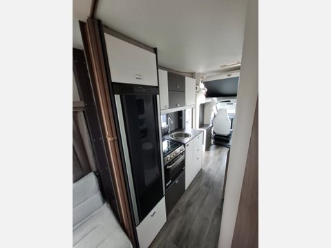 Swift Voyager 475 15