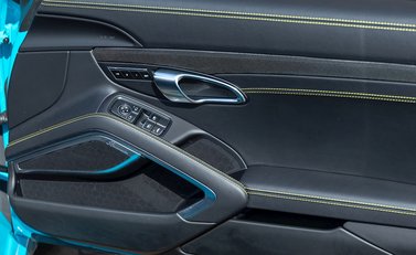 Porsche 911 (991.2) Turbo S Cabriolet 24