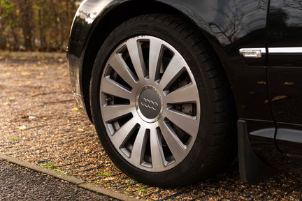 Audi A8 L FSI QUATTRO SE 12