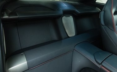 Aston Martin Vanquish V12 17