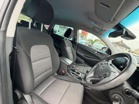 Hyundai TUCSON GDI SE NAV 10
