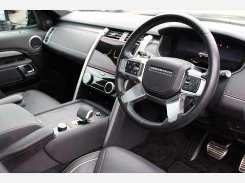 Land Rover Discovery R-DYNAMIC HSE MHEV 13