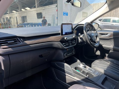 Ford Kuga (Sold) 2.5 Duratec 14.4kWh Vignale SUV 5dr Petrol Plug-in Hybrid CVT Euro 6 19