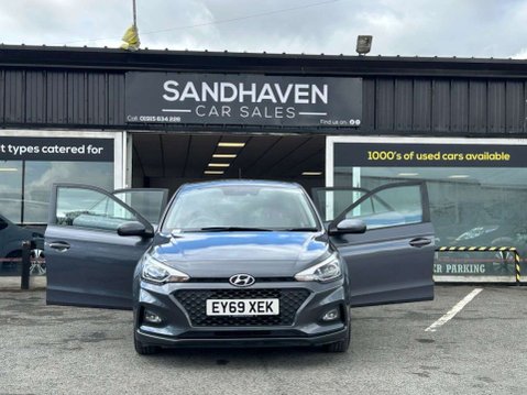 Hyundai i20 1.2 SE Launch Edition Hatchback 5dr Petrol Manual Euro 6 (s/s) (84 ps) BLUE 16
