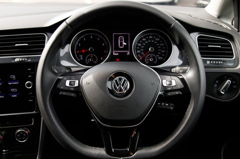 Volkswagen Golf MATCH TSI 14