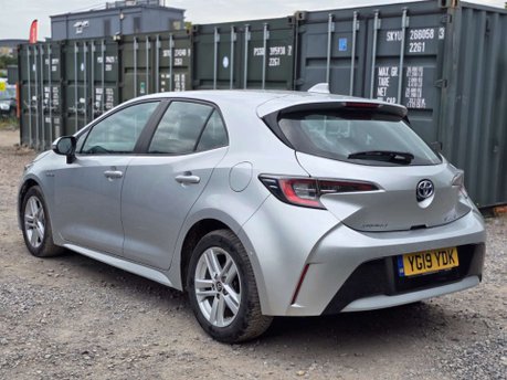 Toyota Corolla 1.8 VVT-h Icon Tech Hatchback 5dr Petrol Hybrid CVT Euro 6 (s/s) (122 ps) 30