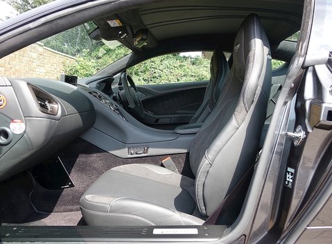 Aston Martin Vanquish 12