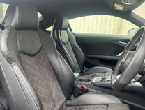 Audi TT 2.0 TFSI 40 S line Coupe 3dr Petrol S Tronic Euro 6 (s/s) (197 ps) 11