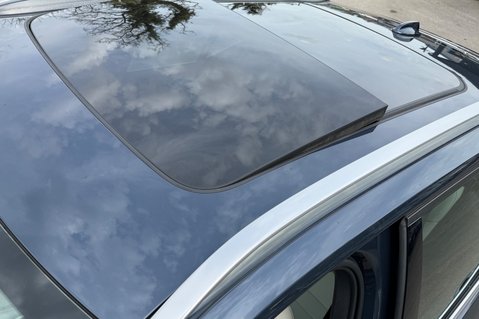 Volvo XC40 B4 INSCRIPTION MHEV 16
