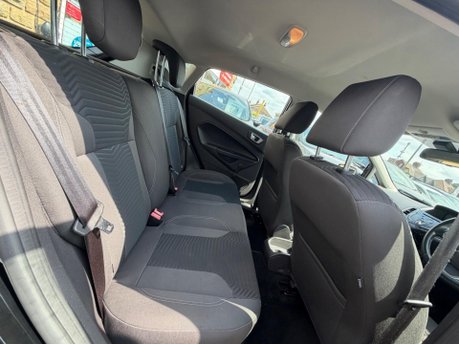 Ford Fiesta ZETEC 13