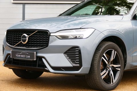Volvo XC60 2.0 XC60 R-Design B4 MHEV AWD Auto 4WD 5dr 8