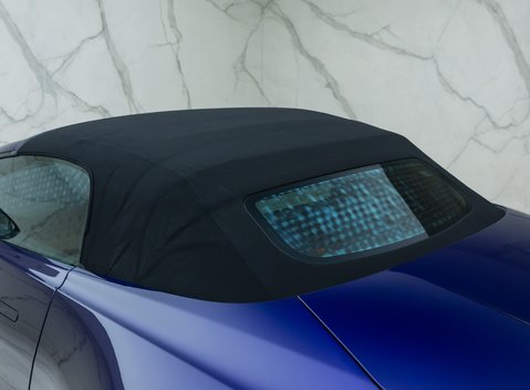 Aston Martin V8 Vantage ROADSTER 36