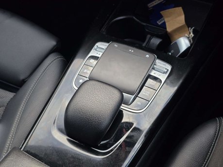 Mercedes-Benz A Class 1.5 A180d SE (Executive) Hatchback 5dr Diesel 7G-DCT Euro 6 (s/s) (116 ps) 23