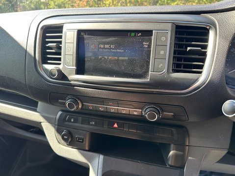 Toyota Proace Icon Premium 16