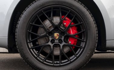 Porsche Macan GTS 10