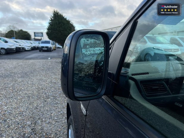 Volkswagen Caddy Maxi AUTO LWB L2H1 Highline Bmt Air Con Alloys Air Con Sensors EURO 6 NO VAT 12
