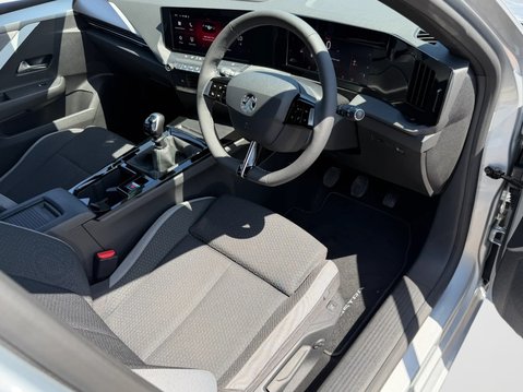 Vauxhall Astra 1.2 Turbo 130 Griffin 5dr 19