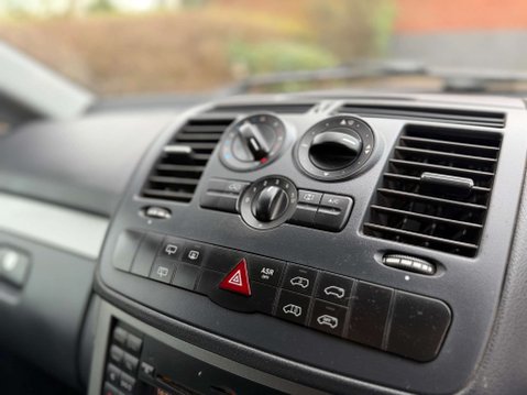 Mercedes-Benz Vito 2.1 Vito 116 CDi Dualiner 5dr 21