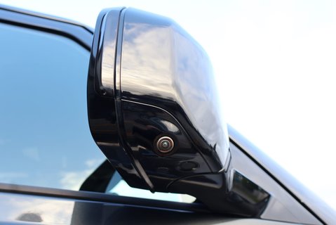 Land Rover Defender 110 D300 HARD TOP X-DYNAMIC HSE  STYLED BY SEEKER WITH A REAR SEAT CONVERSION  12