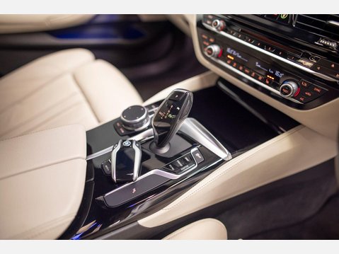 BMW 5 Series 3.0 540i GPF M Sport Auto xDrive Euro 6 (s/s) 4dr 28