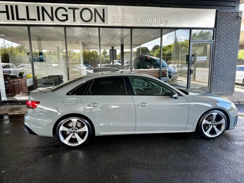 Audi A4 2.0 TFSI 40 Black Edition S Tronic Euro 6 (s/s) 4dr 14