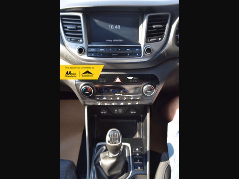 Hyundai TUCSON 1.7 Tucson SE Nav Blue Drive 2WD CRDi 5dr 46