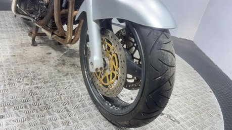 Kawasaki ZR Z750 2002 35K RUNNING PROJECT BIKE 750CC TOUER COMMUTER 13