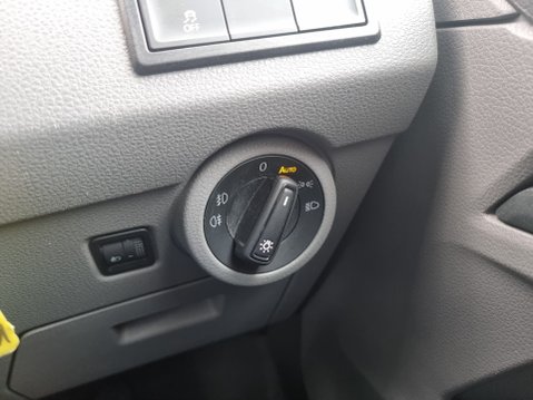 Volkswagen Transporter T28 TDI P/V HIGHLINE 53